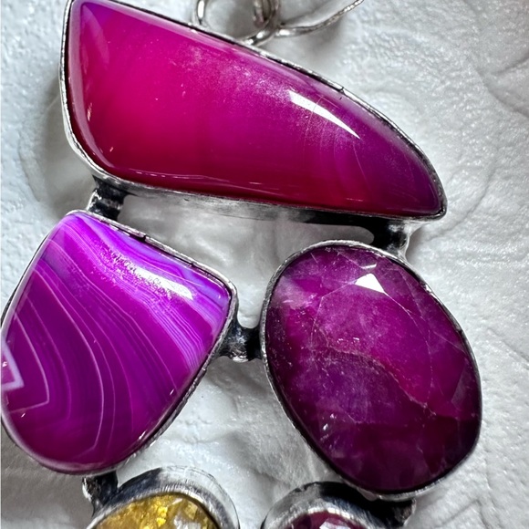 Sold🛍️Gemstones Handmade Pendant Agate Dyed Multicolor Pink fuchsia, Barbie - Picture 1 of 12